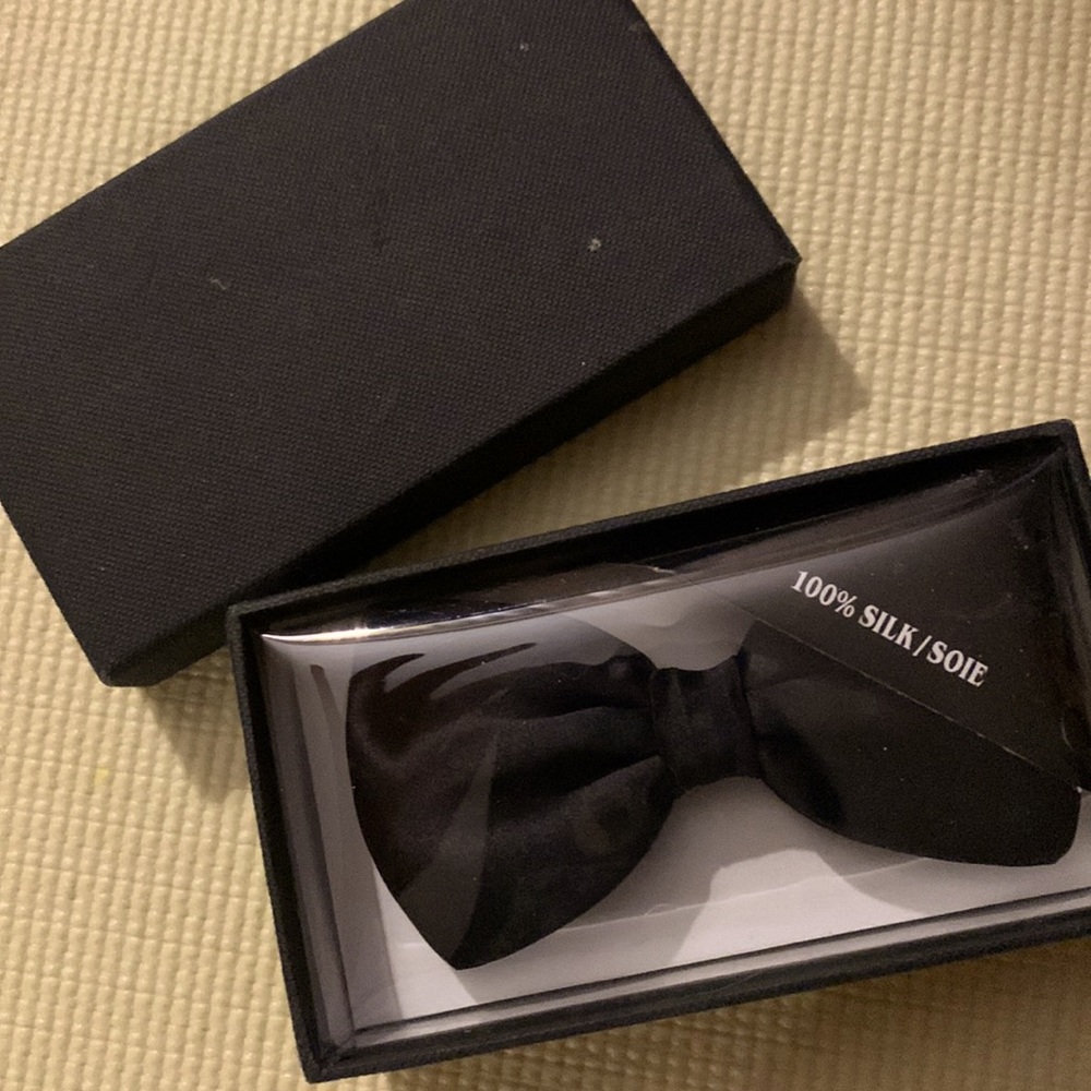 BNIB silk black bow tie